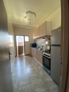 appartement neuf jolie meublé neuf calme et surveille a 10 min de l'aéroport et centre ville - Marrakech - 5