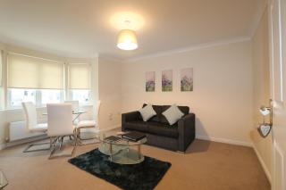 Dunfermline - Premium Two Bedroom Apartment - KW - Dunfermline - 6