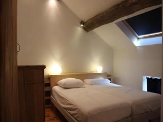 Villa with Spa & Pool - 8