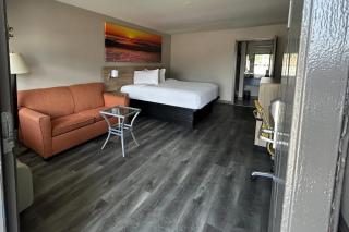 Days Inn by Wyndham Natchitoches - 2