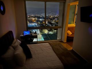 Luxury 12th Floor Apartment with Views - Downtown San Jose Pool and Gym - San José - 1