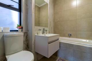 #AlimamaSpaces Thando's Waterfalls Villa - Midrand - 4