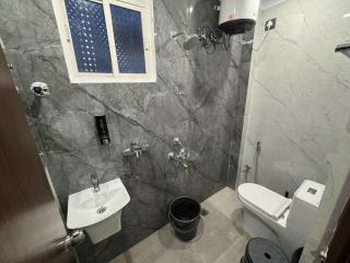 Hotel Legacy Grand - Rooms & Suites - Near AIG Hospital - 2