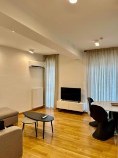 Niarchos Park View Maisonette - 2