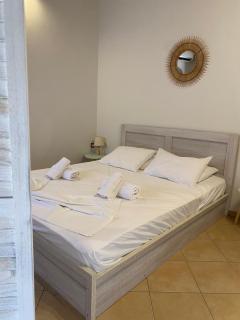 Cosy Nest Apartment in the Heart of Samos - Samos - 8