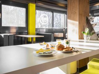 B&B HOTEL Rostock-Broderstorf - Rostock - 9