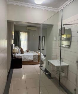Mid stay - Tembisa - 5