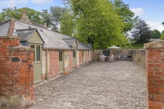 2 Bed in Chipping Sodbury oc-h32425 - Tormarton - 0