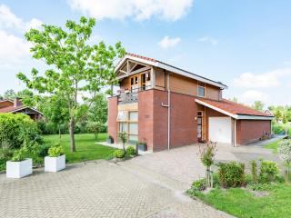 Villa in Biddinghuizen by Lake Vulwe - 2