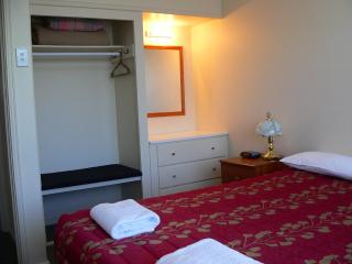 Coachmans Inn - 9