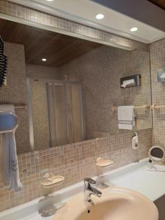Leine Hotel - 1