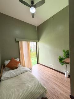 Aesthetic 2BR Near Tourist Spots plus free parking - Baguio - 1