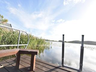 Striking Holiday Home in Sternberg with Jetty - Sternberg - 2