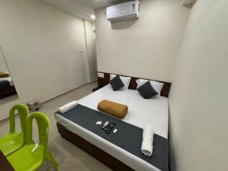 Dwarka Lodging - 5