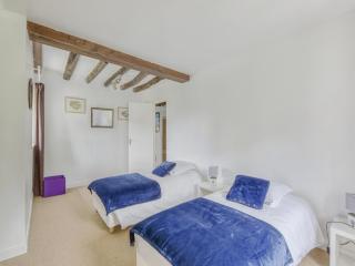 Cozy Normandy Escape - 3