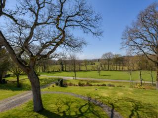 House with stunning views across the meadows - 4