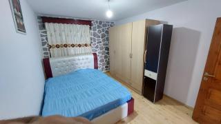 Shtepi me Qera Genti - - 7