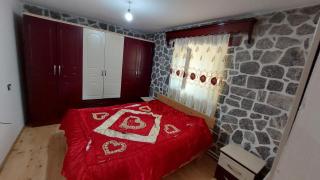 Shtepi me Qera Genti - - 1