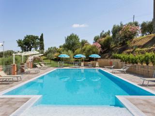Lavish Holiday Home in Volterra with Pool - 8