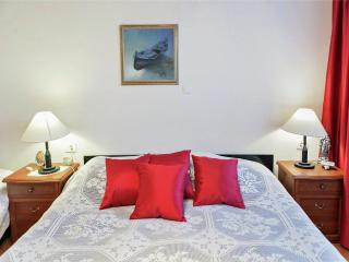 Cozy apartment with a balcony and a sea view - 0