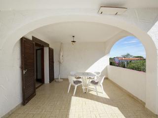 Small building with 4 apartments close to the beach - 8