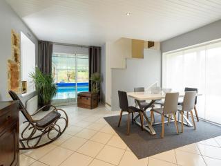 Peaceful Holiday Home in Plouguin with Indoor Pool - Plouguin - 4