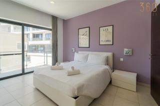 Beautiful 3BR Stay with private terrace in St Julians by 360 Estates - 6
