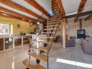 Holiday Home in Saint-Beauzire with Garden and Private Terrace - 7