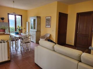 Farmhouse in Monte Santa Maria Tiberina with garden - 8