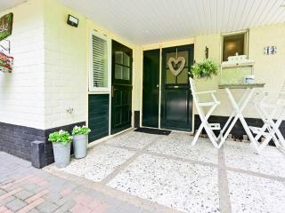 Holiday Home in Reutum with Pond and Trails - Reutum - 1