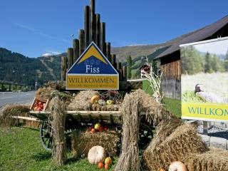 Modern Apartment in Fiss at Ski Bus Stop - 1