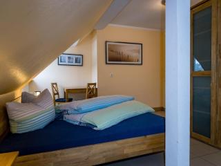 Large apartment in the beautiful Sauerland with garden, patio and sauna - Erndtebrück - 7