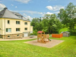 Large apartment in the beautiful Sauerland with garden, patio and sauna - Erndtebrück - 3