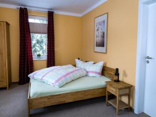 Large apartment in the beautiful Sauerland with garden, patio and sauna - 1