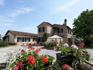 Modern Holiday Home in Foiano della Chiana with Pool - Foiano della Chiana - 0