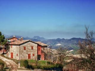 Flat on a farm with swimming pool and many activities - 2