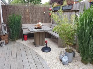 Stylish Holiday Home Near Sea - 1