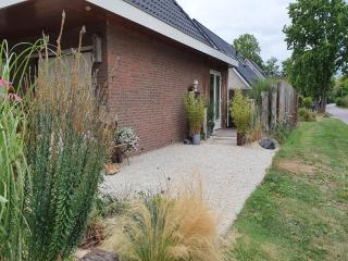 Stylish Holiday Home Near Sea - 4