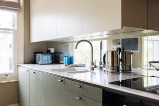 The Notting Hill Apartments by HoK Living - NH4 - 3