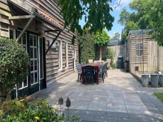 Cozy Holiday Home in Bergen op Zoom with Garden - 2