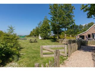 Family house with an ideal location, private terrace, garden and sauna - Vrouwenpolder - 4