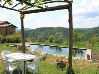 Holiday home in Canossa with Swimming Pool, Garden, Barbecue - 0