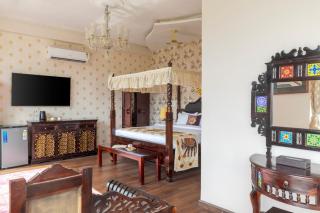 SaffronStays Raj Reverie - 5