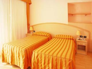 Apartment in the Residence dei Fiori, Baveno - 8