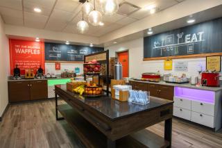 Hampton Inn & Suites Wilder - Wilder - 1