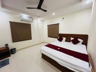 Unnati Home stay - Varanasi - 3