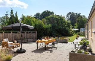 4 Bedroom Lovely Home In Dronningmølle - 4