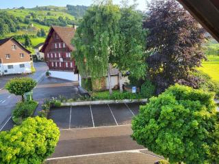 Charming, quiet and close to nature apartment - Altendorf - 6