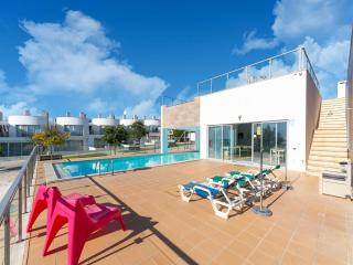 An Idyllic Algarve Home by the Water - 5