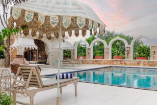SaffronStays Raj Reverie - 8